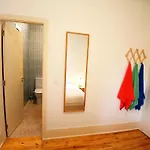 דירה Liberdade 75 Family House פיגואיירה דה פוז