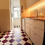 Liberdade 75 Family House פיגואיירה דה פוז