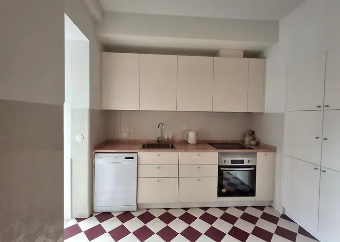 Liberdade 75 Family House Фигейра-да-Фош