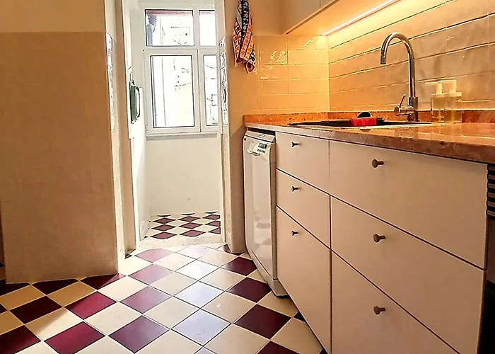 Liberdade 75 Family House Фигейра-да-Фош